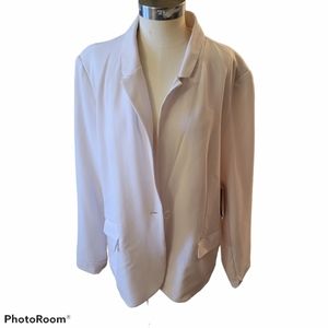 NWT: Size 3X White Blazer